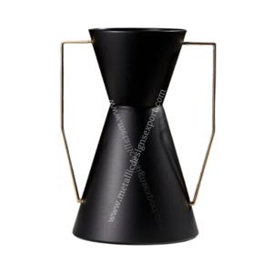 Vase à fleurs en sablier en métal noir de fer contemporain poignées de conception côtière élégante pièce d'accent moderne pour les mariages de bureau à domicile - Product Image 1