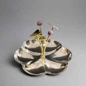 Plateau plaqué argent design papillon pour maison hôtel et restaurant plateau de service au chocolat couleur argent plateau en laiton unique - Product Image 1