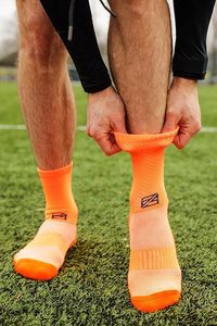 Bán Chạy Nhất Vớ Bóng Đá Cho Nam Giới Phụ Nữ Trẻ Em Bóng Đá Non-Slip Grip Vớ Bóng Đá Với Cao su <span class=keywords><strong>Nubs</strong></span> Bóng Rổ Chạy - Product Image 3