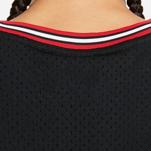 Camiseta deportiva de malla transpirable para mujer, camiseta sin mangas atlética 100% de poliéster en negro y rojo, Tanktop barato para mujer - Product Image 4