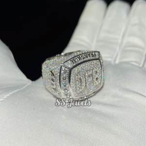 Bague de championnat Hip Hop pour homme en moissanite, argent 925, sur mesure, style rappeur, sertie de pierres, plaqué rhodium, sertissage à griffes - Product Image 2