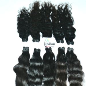 Extensions de cheveux humains 100% naturels du sud de l'Inde, ondulés, Remy, non traités, sans traitement chimique, fabriqués par des fabricants spécialisés. - Product Image 1