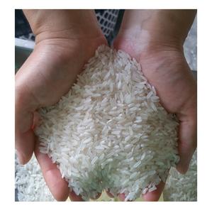 Stock a granel disponible de arroz blanco de grano largo orgánico 5% roto a precios al por mayor - Product Image 4