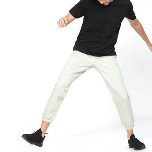 กางเกงจ็อกเกอร์สำหรับผู้ชายกางเกงเอวกลางและหน้าแบนมีกระเป๋าโลโก้ตามสั่ง - Product Image 1