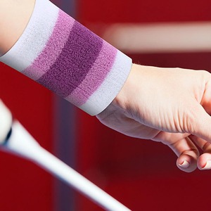 Pulsera deportiva para hombres y mujeres: banda para el sudor atlética de tela de rizo que absorbe la humedad para tenis, baloncesto, correr, gimnasio, - Product Image 2