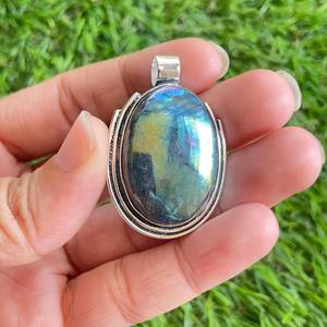 Collier de fiançailles élégant de style vintage pour femmes, pendentif multi-labradorite en argent sterling 925 plaqué or fait main - Product Image 3