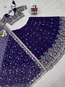 Dernier Designer Lehenga Choli Costume Ensemble pour Femmes Fête Indienne Porter Broderie Robe de Mariée Collection en Gros de l'Inde - Product Image 3