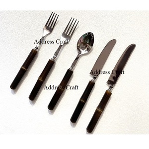 Ensemble de couverts de table écologiques en acier inoxydable de style américain avec poignée en résine à bulles, design élégant, 5 pièces - Product Image 6