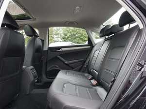 Bajo Kilometraje, 2023, 2.0T SE FWD, Volante a la Izquierda, Llantas de Aleación Oscuras, Asientos de Cuero, Sistema de Navegación, Arranque Remoto - Product Image 5