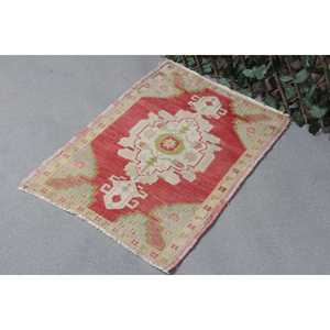 Tapis turc vintage 1,9x2,7 pieds, tapis persan en laine rouge - Product Image 3