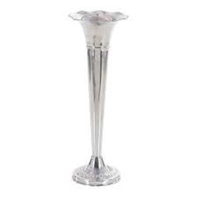 Vase à fleurs en métal argenté pour décoration intérieure antique vintage Vase à fleurs plaqué nickel de table vintage décoratif - Product Image 1