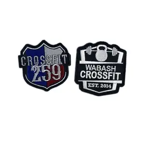 Parches Termoadhesivos de Fieltro No Tejido con Logotipo Personalizado, Bordados a Mano, con Diseños de Anime, Flores y Corazones para Gorras - Product Image 1