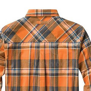 T-shirts en flanelle classiques, légers et chauds, parfaits pour les tenues décontractées et les ensembles superposés. - Product Image 4