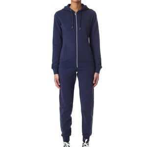 Wholesale OEM ODM Suppliers Winter Wear Custom Solid <b>Short</b> <b>Top</b> Women's Velvet Tracksuit Sets Full Length Long <b>Sleeve</b> - Product Image 4