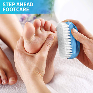 Brosse à ongles portable de qualité supérieure, poils en nylon, construction en acier inoxydable, design léger, poils doux, manipulation pratique - Product Image 6
