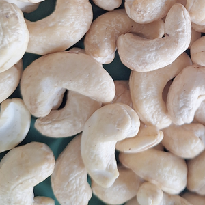 Trusted Factory Raw Cashew <b>Nuts</b> Cashew <b>Nuts</b> Vietnam Raw Cashew <b>Nuts</b> Thailand Customized Packing - Product Image 1