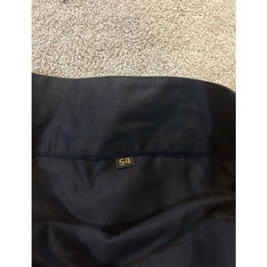 Kilt utilitaire hybride en coton noir avec doublure en tartan national irlandais et sangles en cuir 2026 - Product Image 3