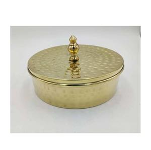 Boîte à chapati en laiton durable pour hôtel et restaurant, forme ronde, articles ménagers et de cuisine, récipient de stockage alimentaire, boîte à casseroles, best-seller - Product Image 5