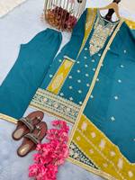 Ensemble haut, bas et dupatta en soie chinon de créateur BLOSSOM FABRIC, pour fêtes et mariages, avec broderies lourdes, confortable, pour les 4 saisons