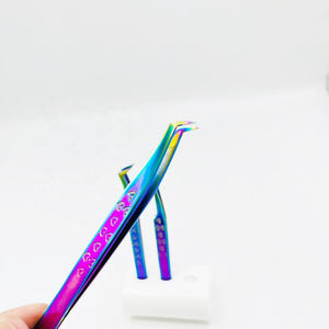 Pince à épiler multi-thèmes à 90 degrés avec logo personnalisable en acier inoxydable durable et lisse, testée à la main en gros - Product Image 3