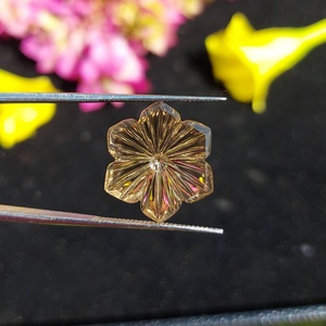 Joyería de flores hecha a mano para hombres y mujeres, Natural cuarzo ahumado, marrón, IGI, talla de piedra certificada, diseño especiado para estilo - Product Image 1