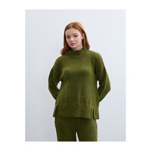 เสื้อสเวตเตอร์คอเต่าครึ่งตัวสำหรับผู้หญิงพร้อมดีเทลผ่าข้าง - Product Image 4