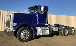Camion tracteur Peterbilt 389 T/A Sleeper de haute performance 2015 prêt à être expédié - Product Image 3