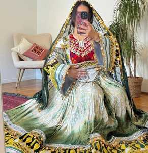 Nouvelles robes afghanes longues de style vintage, vibrantes, en toutes tailles, au meilleur prix pour les mariages et les tenues de soirée - Product Image 1