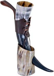 Corne viking décorative pour un style de taverne rustique, tasse en corne inspirée du patrimoine, qualité de reconstitution historique, mug en corne viking avec support en cuir - Product Image 3