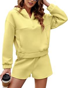 Conjunto de pantalones cortos de moda para un estilo de vida activo - Product Image 1