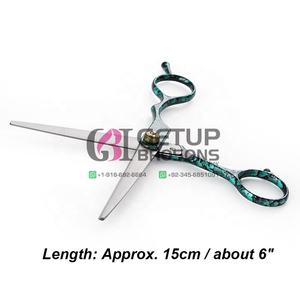 Tijeras de Corte de Pelo Profesionales de Acero Inoxidable de Alta Calidad, Afiladas y Rectas, para Uso en Salones de Belleza y Barberías - Product Image 4