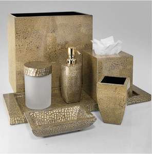 Ensemble de salle de bain minimaliste en métal pour un style de salle de bain propre, créant une zone de lavabo propre et organisée - Product Image 2