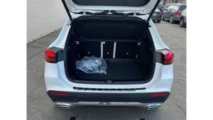 Hatchback 2025 Boîte de vitesses automatique, État impeccable, Modèle 2023 X-Line, Faible kilométrage, Sièges automatiques, Accidenté - Product Image 5