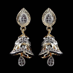 Pendientes Elegantes Dorados - Product Image 1