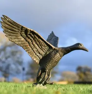 बिक्री के लिए गार्डन लाइफ साइज प्राचीन काले पीतल तांबे के पक्षी कांस्य हंस पशु मूर्ति मूर्तिकला