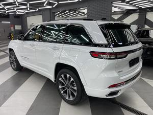 Jeep Grand Cherokee disponible en venta - Product Image 4