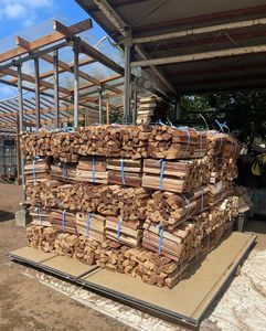 Bois de chauffage sec de chêne fendu pour l'exportation prêt pour l'usage immédiat et la combustion propre. - Product Image 4