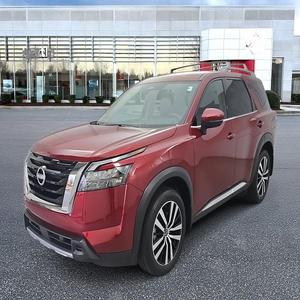 Altima 2023 Usado, 2.5 SR, Tracción Delantera, Motor de Gasolina de 4 Cilindros, 5 Asientos, Sedán Automático - Product Image 4