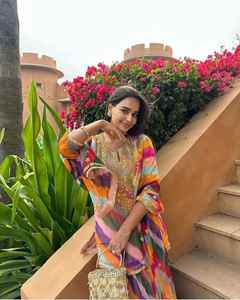 Traje de fiesta de tela Georgette de trabajo de secuencia bordada más vendido traje Sharara con Dupatta de contraste en cantidad al por mayor - Product Image 5