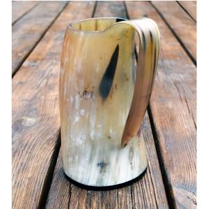 Tasse de corne à boire Viking Original de haute qualité Base fabriquée à la main polie décoration de la maison meilleure conception disponible - Product Image 1