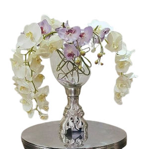 Jarrón de exhibición de mesa funcional de hierro costero de lujo moderno Juego de 2 jarrones de flores de metal de aluminio chapado en oro - Product Image 5