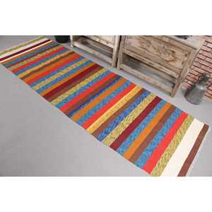 Tapis turc vintage 2,7x8,6 pi (82x263 cm), tapis Kilim rouge à motifs floraux - Product Image 1
