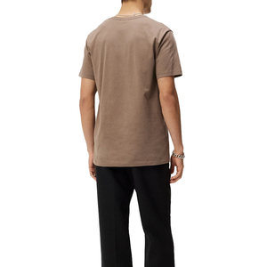 Camiseta para Hombre de Estilo de Vida Progresivo Diseñada para una Comodidad Suave con un Aspecto Fresco y una Presencia Moderna en la Moda Actual - Product Image 6