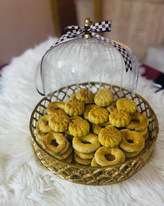 Cúpula para Pastel de Aluminio Fundido de Lujo con Tapa de Vidrio para una Experiencia Gastronómica y de Servicio de Postres de Alta Gama - Product Image 3