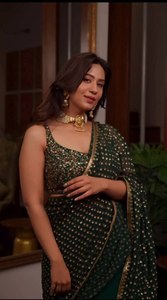 ผ้าซารีแฟชั่นสไตล์ใหม่ ผ้าจอร์เจตต์เทียม แต่งเลื่อม พร้อมเสื้อ สำหรับขายส่งจากอินเดีย | - Product Image 2