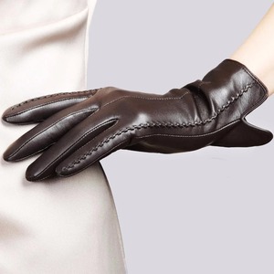 Guantes de cuero impermeables con pantalla táctil para mujer al por mayor para uso en las cuatro estaciones - Product Image 3