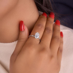 Bague de fiançailles Moissanite coupe ovale 2.25 Ct Bague de fiançailles solitaire pilée à la glace allongée avec certificat GRA - Product Image 2