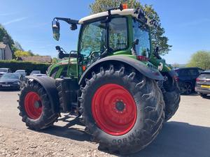 Venta al por mayor de tractores Fendt 516 Vario bastante usados - Product Image 3