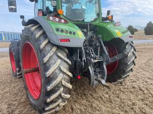 2022 Fendt 724 Gen6 Tractor agrícola de alta calidad Equipo agrícola para Tractor Gen6 - Product Image 2