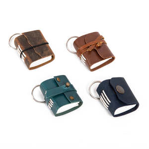 ALW Custom Logo Full Grain Cow Leather Book Shape Keychain Genuine Real Buffalo Leather Carabiner <b>Key</b> <b>Wallet</b> OEM ODM - Product Image 6